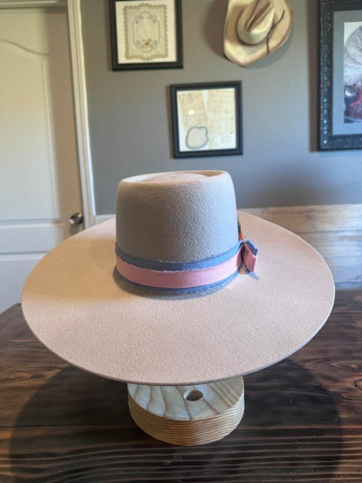 Light felt custom hat
