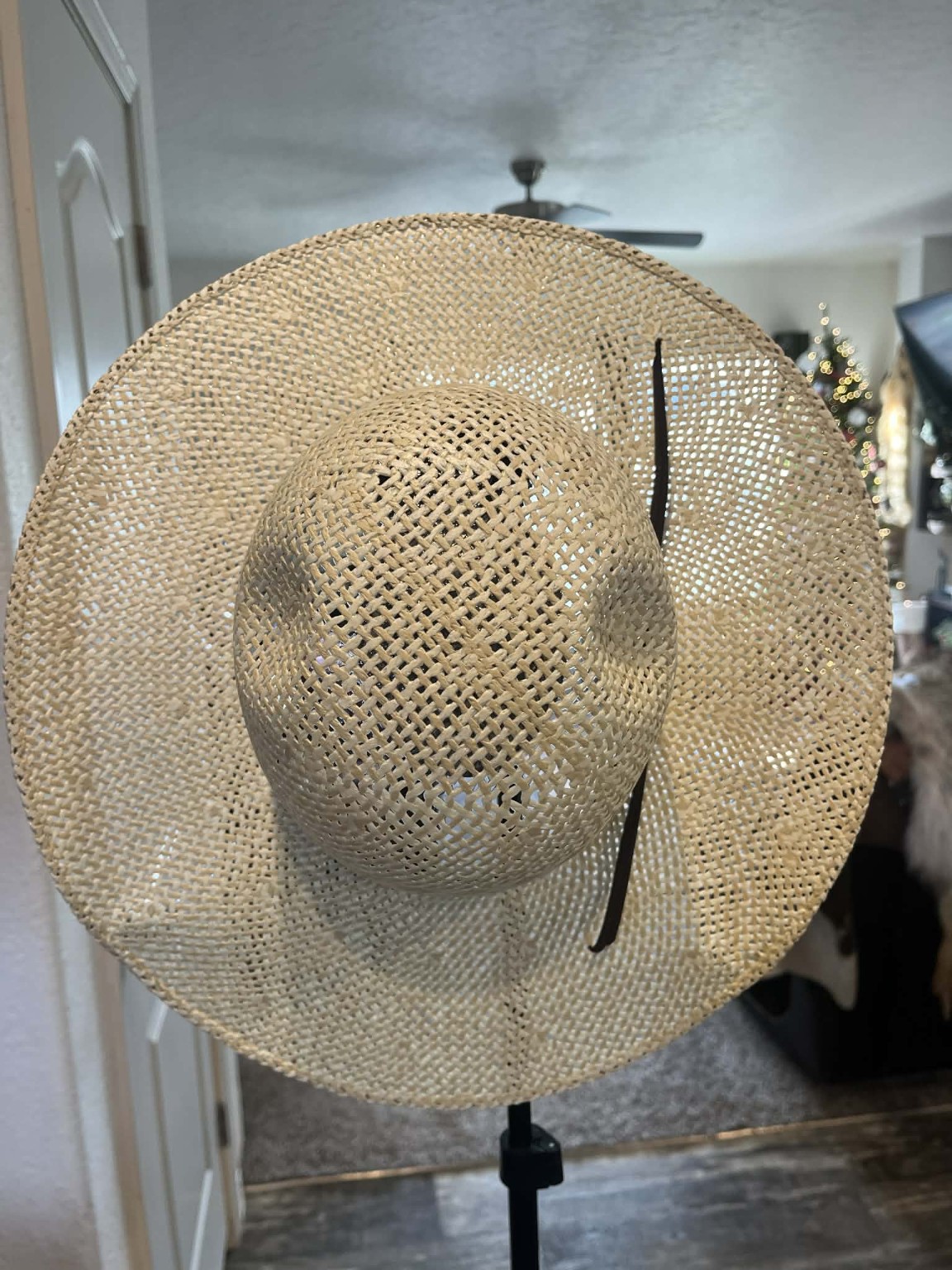 Straw weave detail